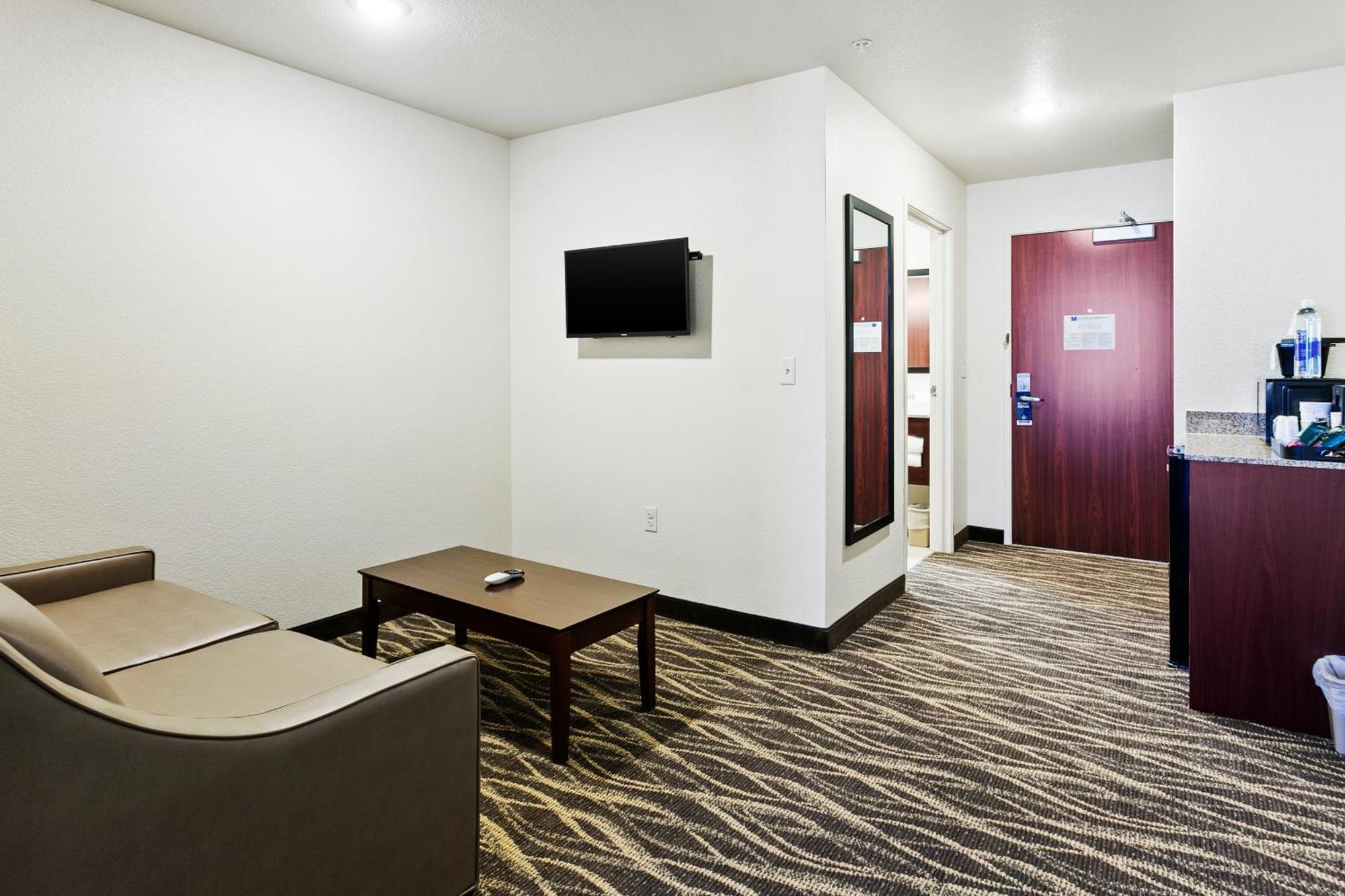 Cobblestone Hotel & Suites - 위큰버그 외부 사진
