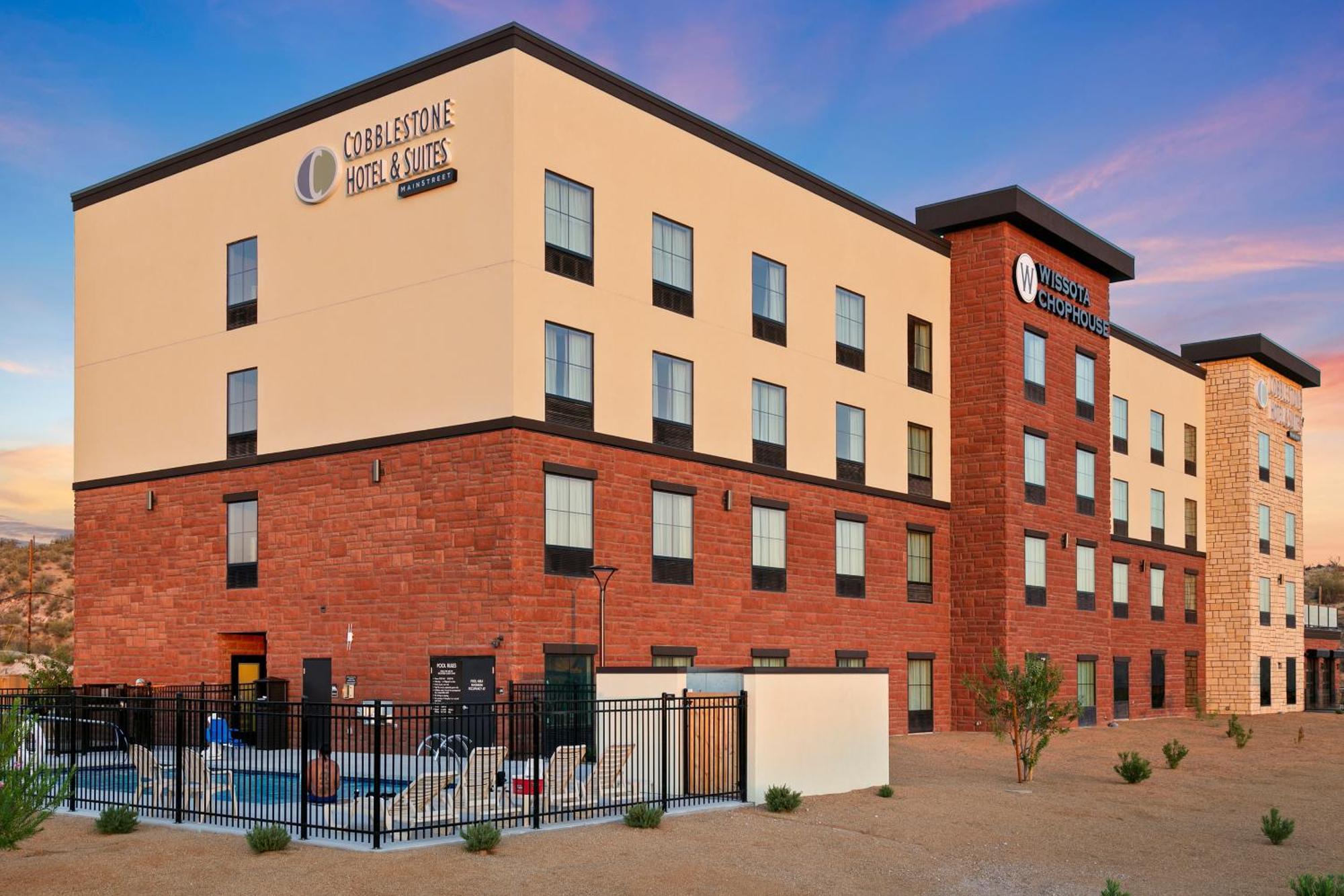 Cobblestone Hotel & Suites - 위큰버그 외부 사진